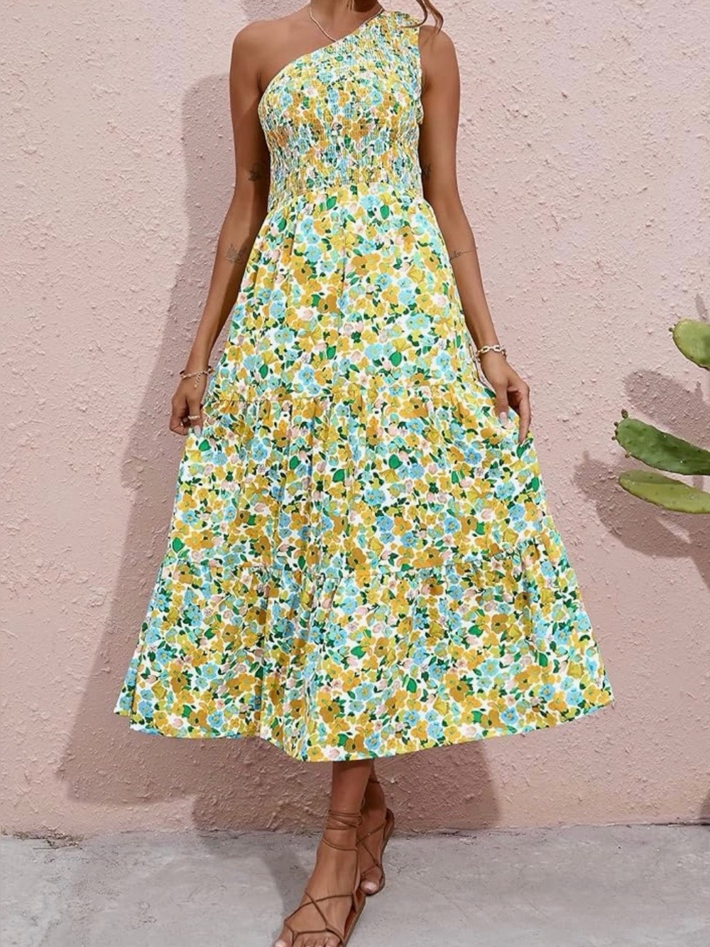 Zesica Floral One Shoulder Smocked Dress Size Medium